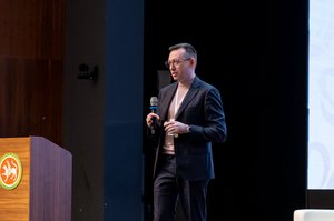 Благотворительный концерт Огни добра в Казани 14 марта 2026 - ОГНИ 0430