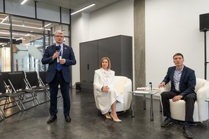 Благотворительный концерт Огни добра в Казани 14 марта 2026 - ОГНИ 0706